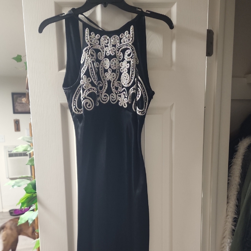 Zum Zum by Niki Livas Black Dress with White Embroidery
